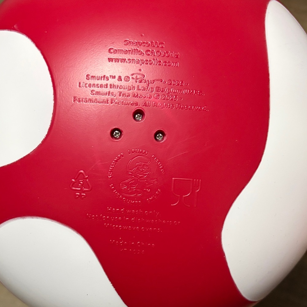 Papa Smurf Mushroom Popcorn Bucket! - Picture 5 of 5